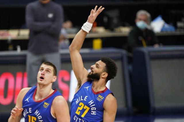 哈达威, 为他保驾护, 这是他输给